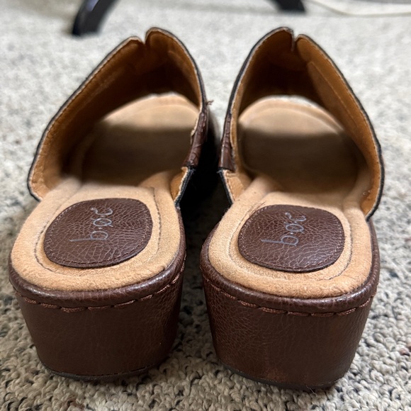 b.o.c Brown Embossed Tooled Slide Wedge Sandals Sz 9 - Picture 4 of 7